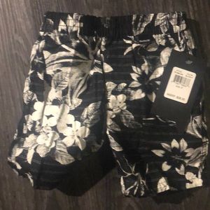 Hurley 2t swim trunks new